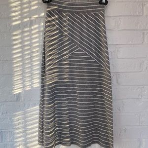 Grey & white maxi skirt for girls